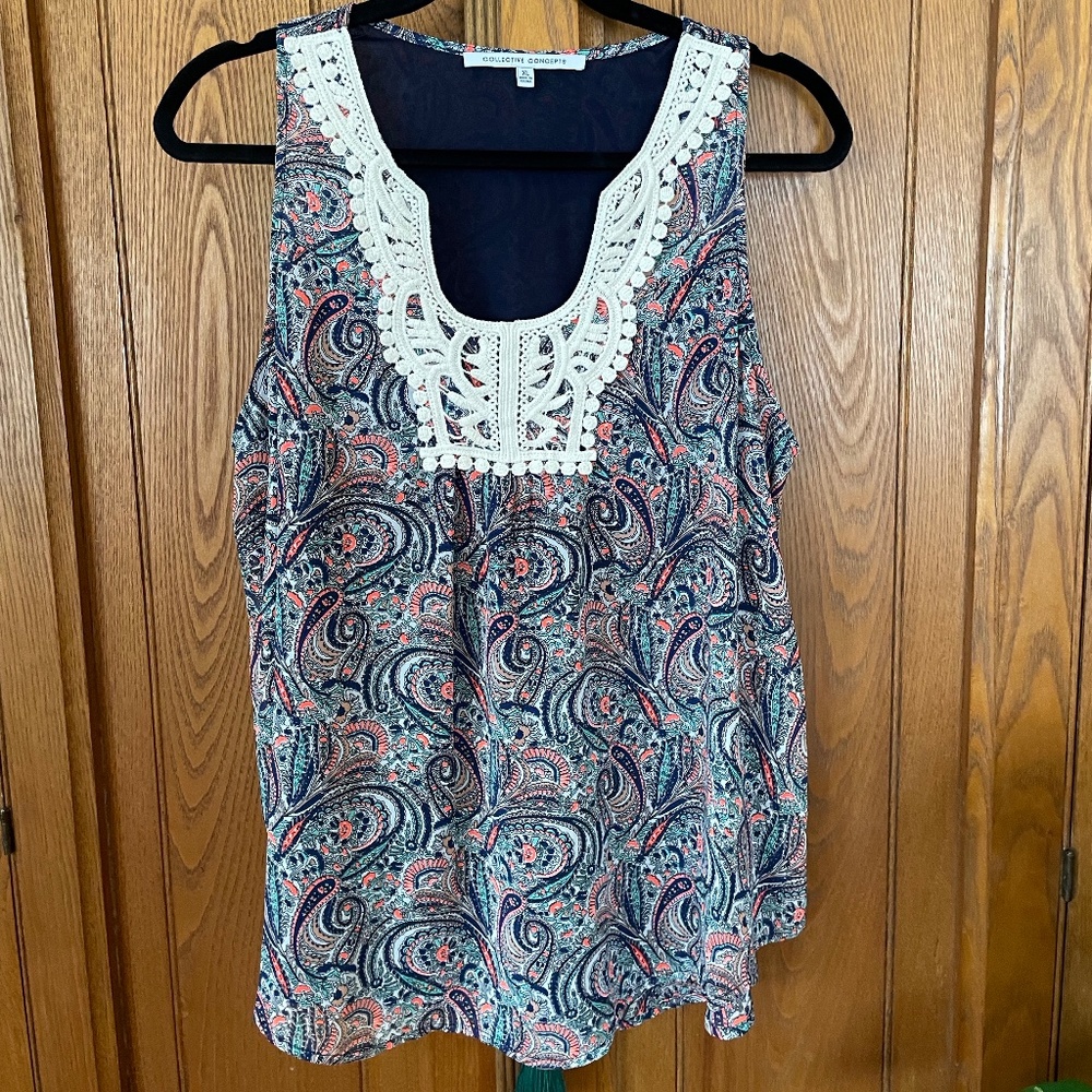 Collective Concepts top NWOT